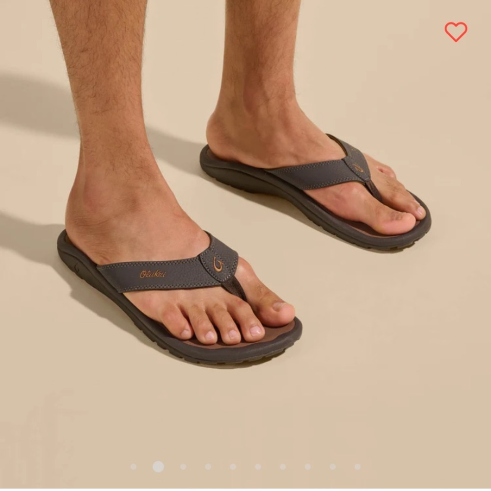 Olukai Men’s Sandals, in excellent condition.